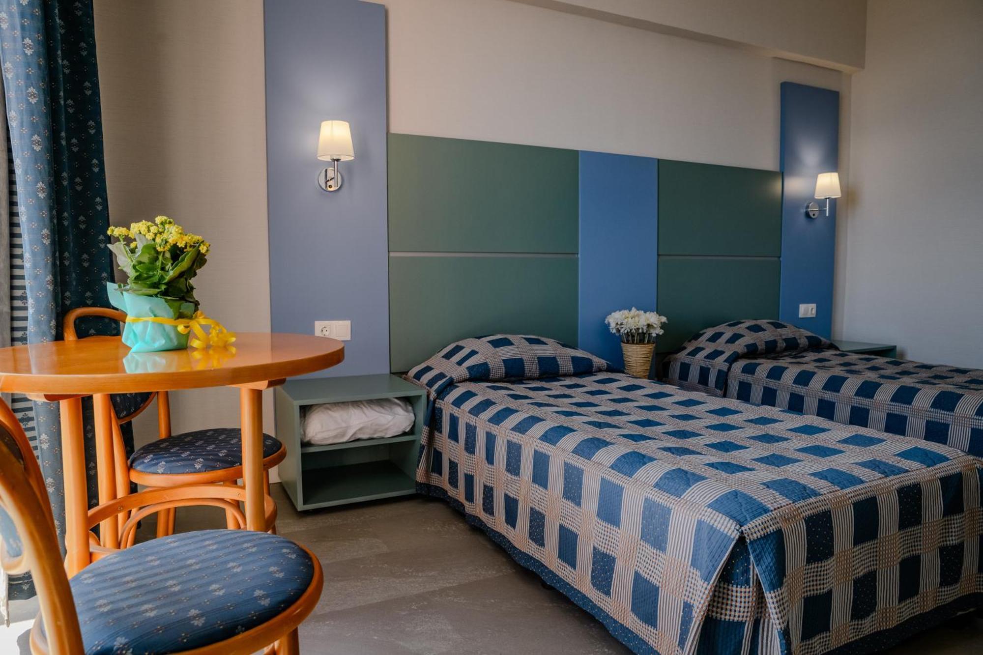 Hotel Lilia 4*