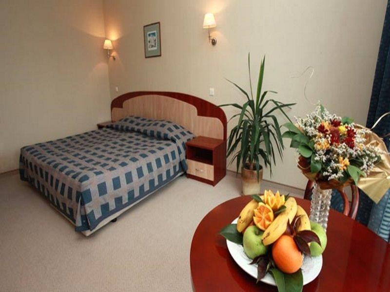 Hotel Lilia 4*